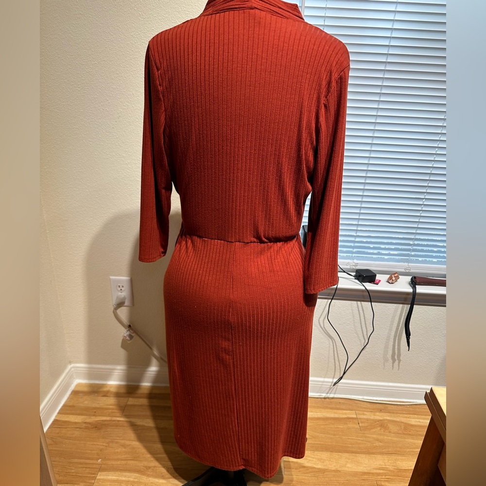 Rust Knit - Picture 2 of 3